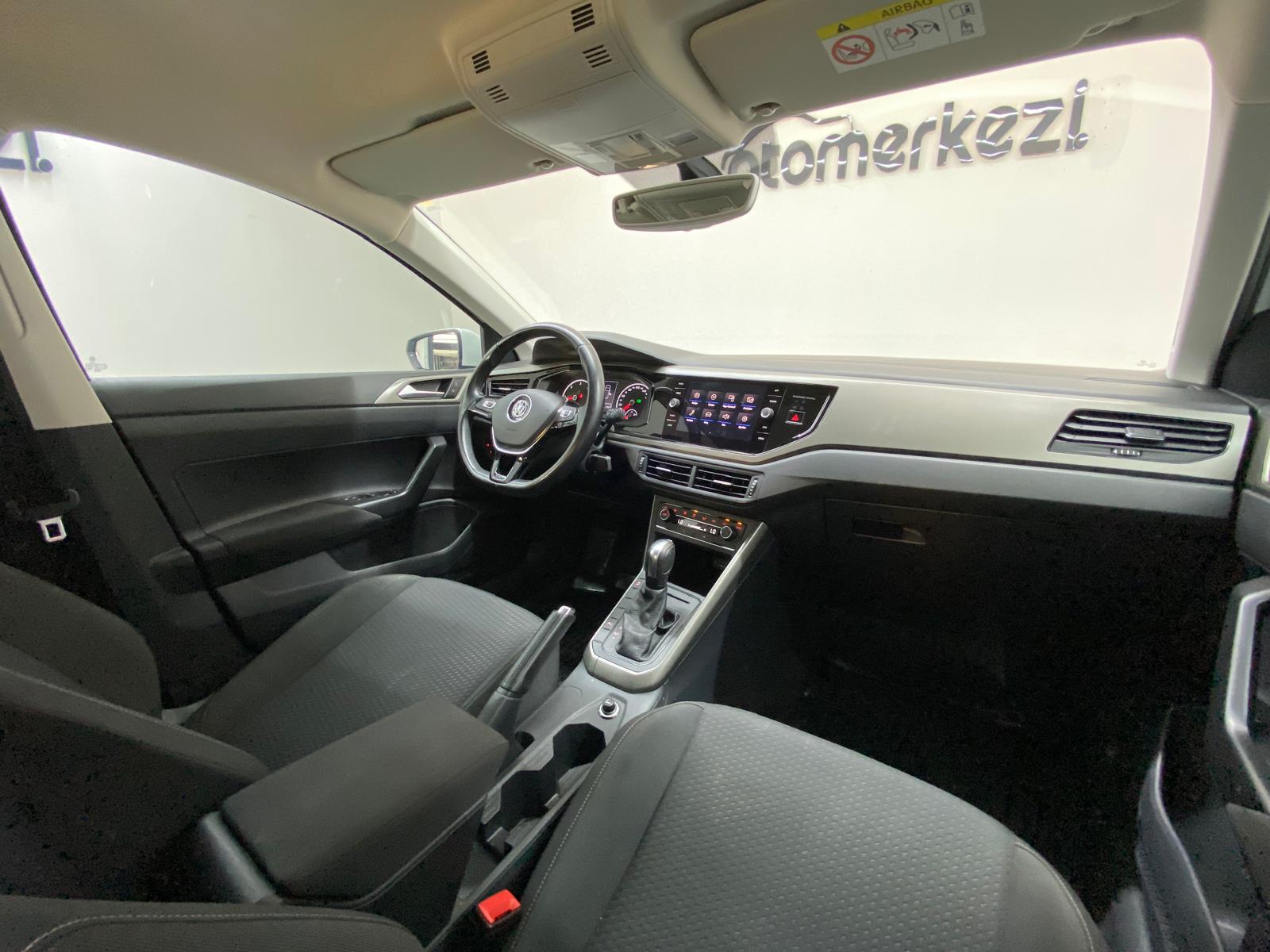 VOLKSWAGEN POLO 23